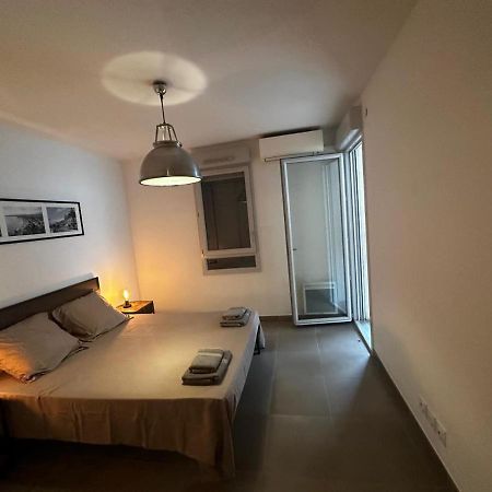 Superbe Appartement Terrasse 2P A 5 Min A Pied Du Vieux Nice, Du Port Et Du Tram Zewnętrze zdjęcie
