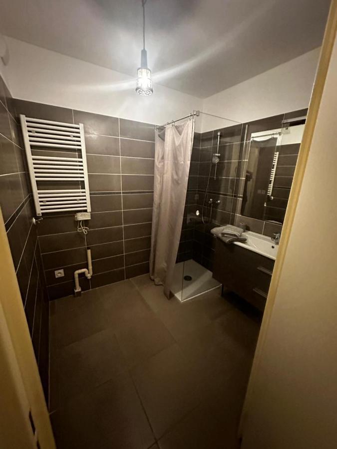 Superbe Appartement Terrasse 2P A 5 Min A Pied Du Vieux Nice, Du Port Et Du Tram Zewnętrze zdjęcie
